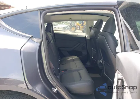 2025 Tesla Model Y Long Range Dual Motor All-Wheel Drive из США, поврежденный, VIN 7SAYGDED0SA339086